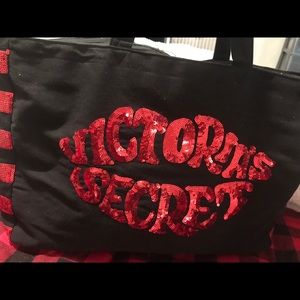 Victoria secrets duffel bag